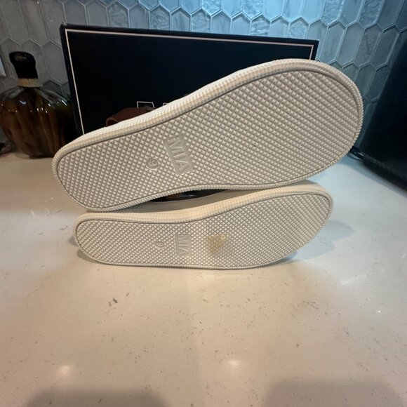 Mia Womens Jolee Cognac PU Sandal Size 9M With Buckle Strap & Box - Picture 7 of 12